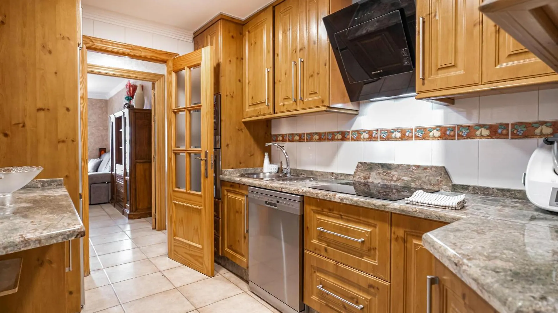 Beautiful Apartment In Nerja With Wifi