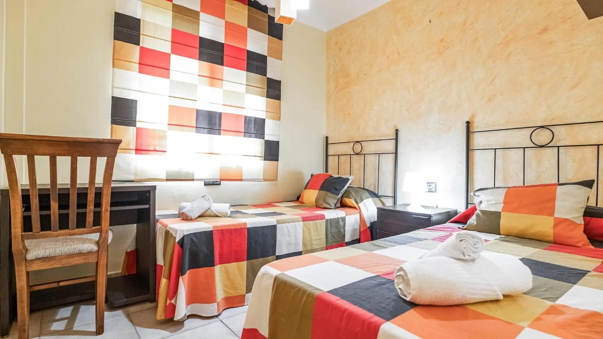 Beautiful Apartment In Nerja With Wifi