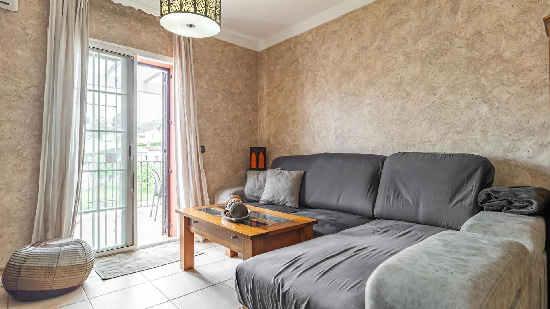 Beautiful Apartment In Nerja With Wifi