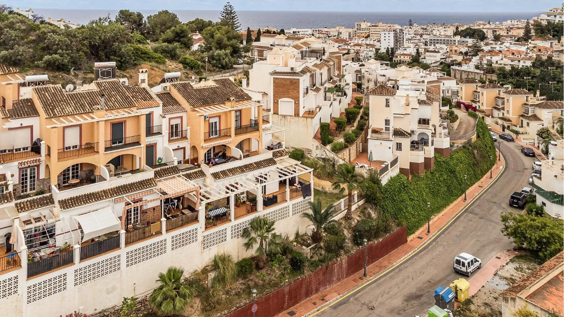 Beautiful Apartment In Nerja With Wifi